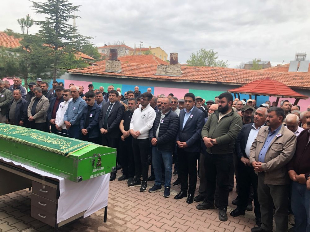 Göçüğün altında kalmıştı! Gözyaşlarıyla toprağa verildi