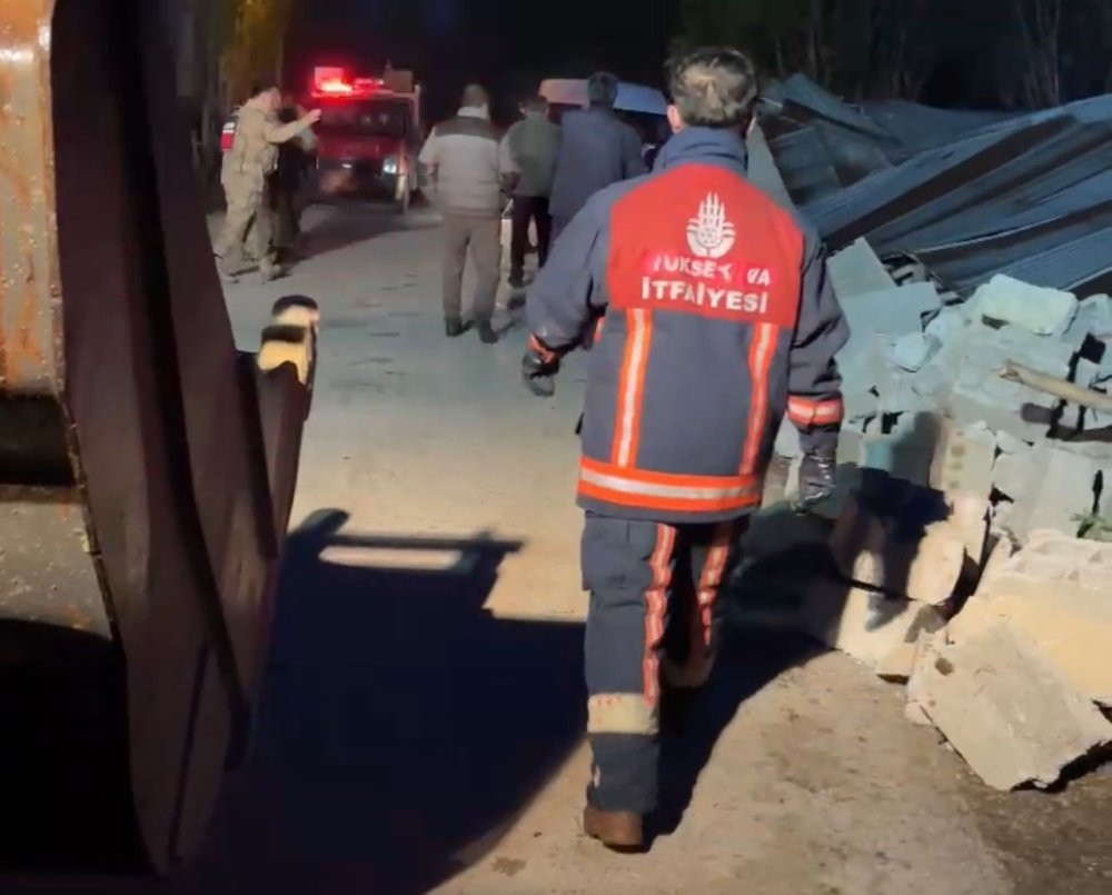 Yüksekova’da gece yarısı facia! Köylüler zamanla yarışıyor