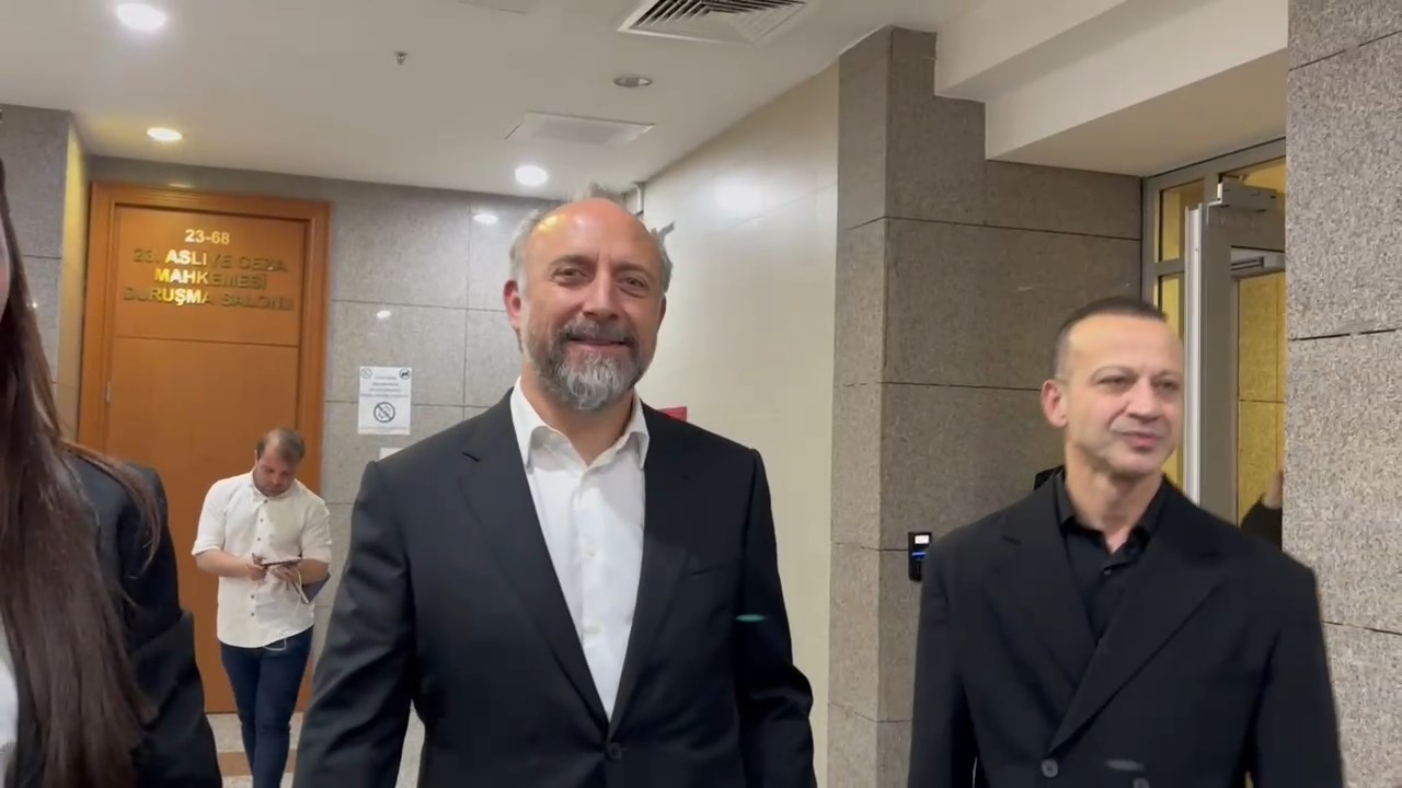 istanbul-halit-ergenc-ve-riza-kocaoglu-703281-208204.jpg