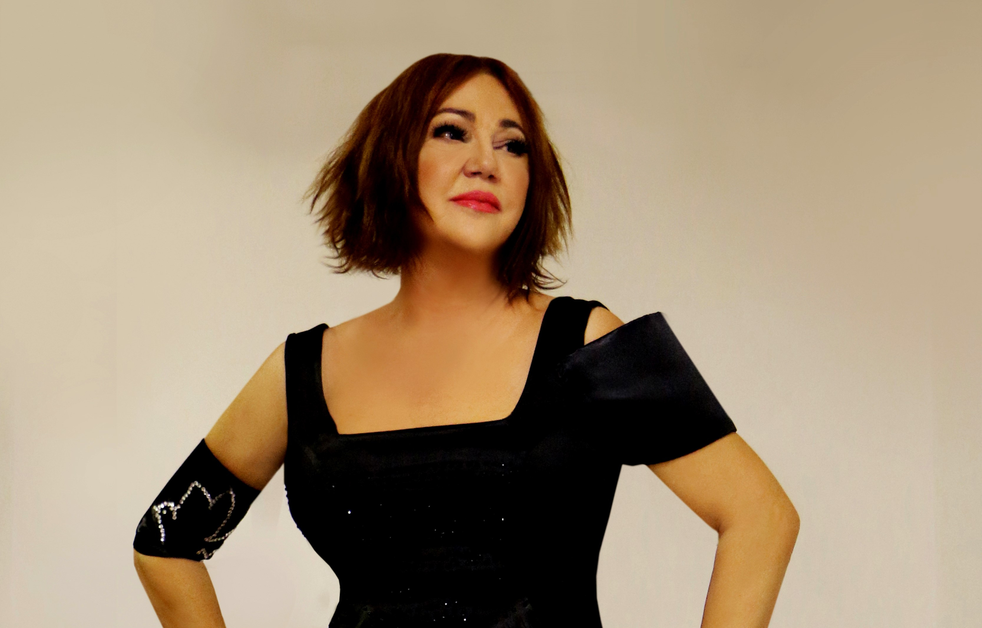 nazan-oncel-beyrut-performance2.jpg