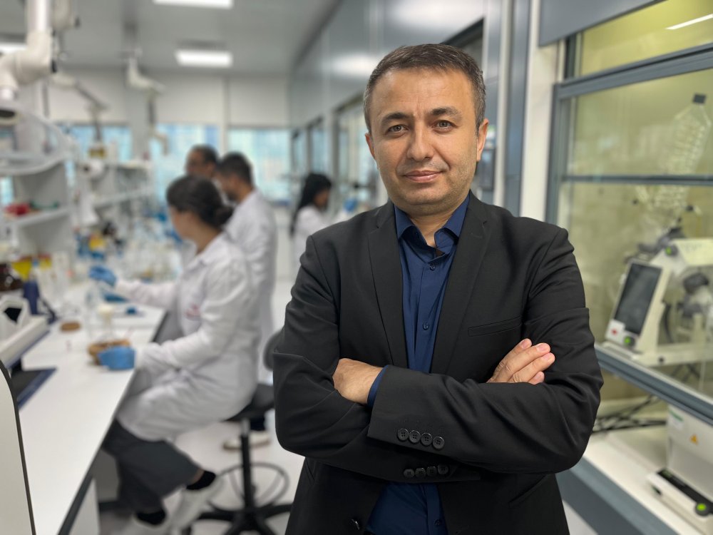 Alzheimer, prostat kanseri ve kas erimesi tarihe karışacak! Tedavisi olmayan hastalıkların ilacını 2 Türk profesör buldu