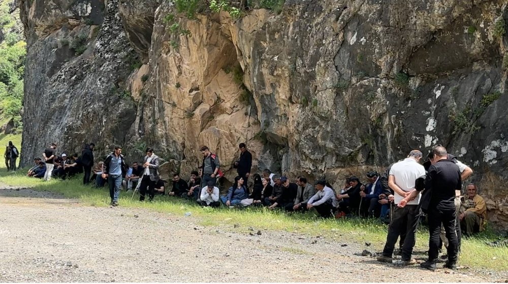 Arkadaşlarıyla dereye girmişti... Akıntıya kapılan 16 yaşındaki çocuktan haber yok!