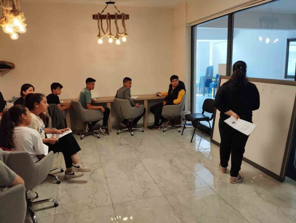 Öğrencilere etüt desteği