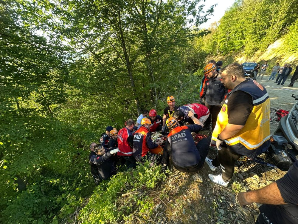 Yaylada feci kaza, çift araçta sıkıştı! Ekipler saniyelerle yarıştı