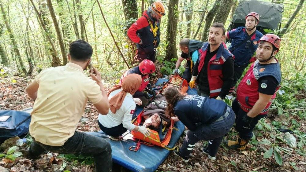 Yaylada feci kaza, çift araçta sıkıştı! Ekipler saniyelerle yarıştı