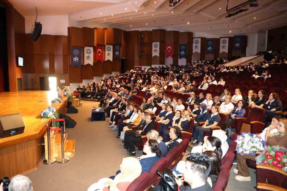 BUÜ’de "Hemşireler Haftası" kutlandı