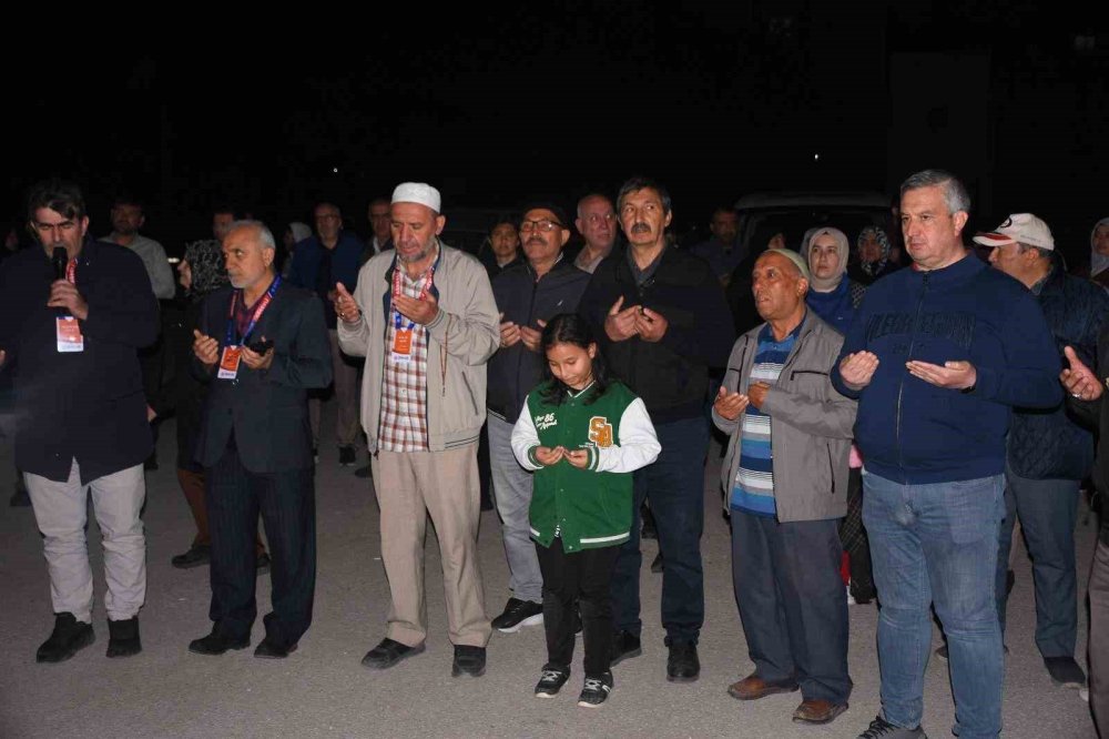 Hacı adayları kutsal topraklara uğurlandı