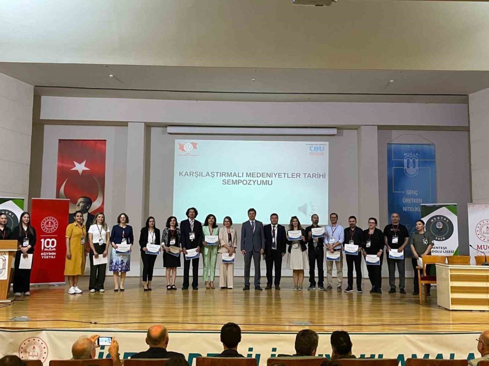 Anadolu Lisesi’nden bilimsel başarı
