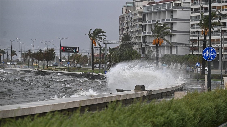 ege-ve-marmarada-firtina-alarmi-meteoroloji-uyardi-1.jpg