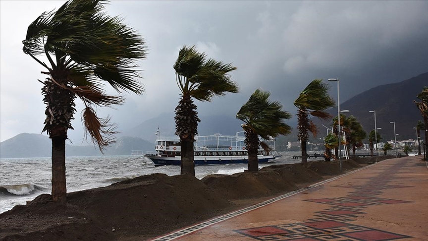ege-ve-marmarada-firtina-alarmi-meteoroloji-uyardi-7.jpg