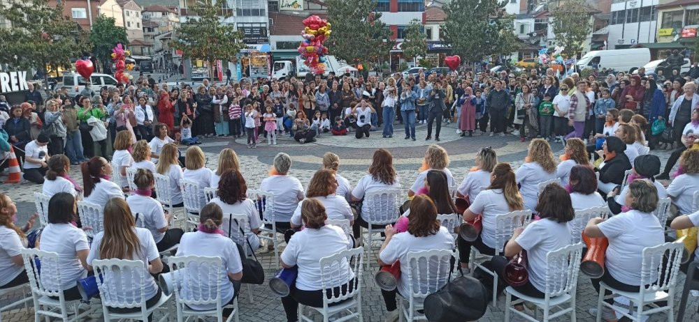Çaycumalı ve Devrekli kadınlardan neşe dolu anlar