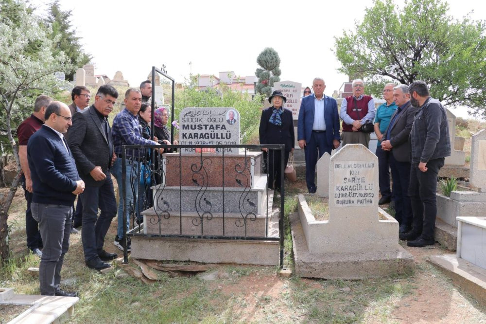 Ahi Baba' ölümünün 7'nci yıl dönümünde anıldı