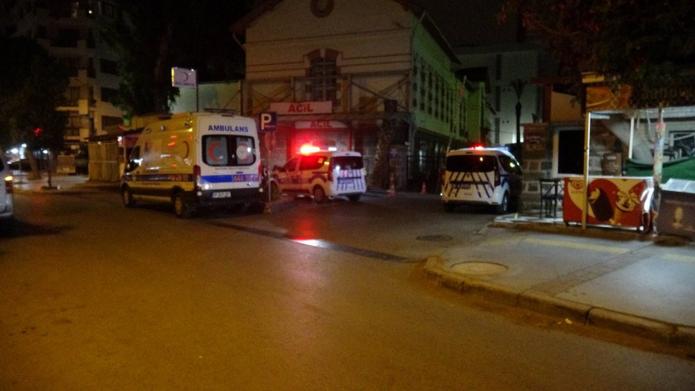 Konak’ta kanlı gece: İşletmeci vuruldu