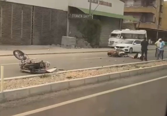Adana’da Motosikletler çarpıştı! Metrelerce savruldular: 1ölü