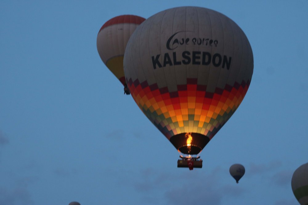 Kapadokya'da 19 Mayıs coşkusu! Sıcak hava balonları gökyüzüne süzüldü