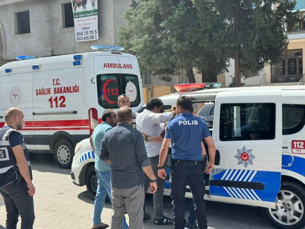 Adliye binası önünde akraba ailelerin kavgası: 5 yaralı, 7 gözaltı