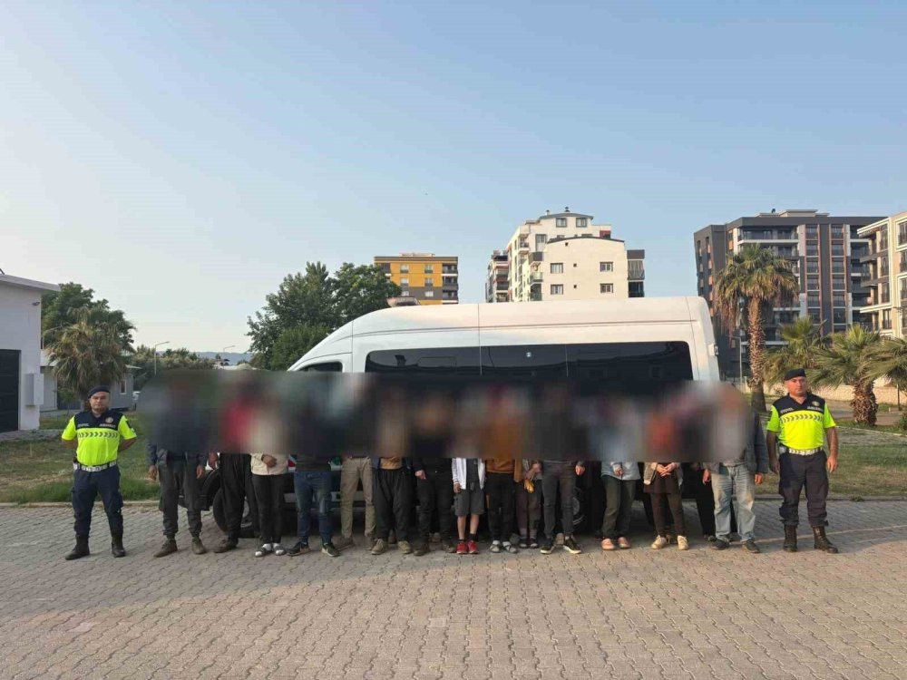 Aydın’da 21 kaçak göçmen yakalandı