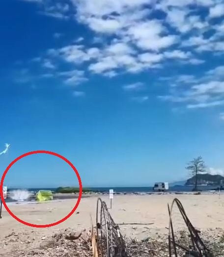 Giresun’da gösteri uçuşunda şok kaza! Paramotor denize çakıldı