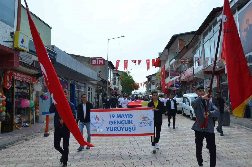 Tercan’da Gençlik Yürüyüşü düzenlendi