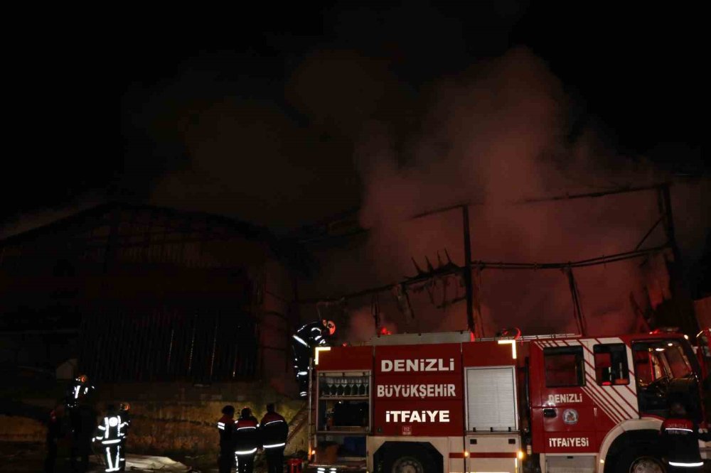 Denizli’de kundaklama görüntüleri şoke etti