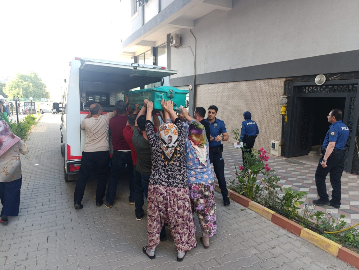 emekli-doktor-evinde-olu-bulundu-725511-214422.jpg