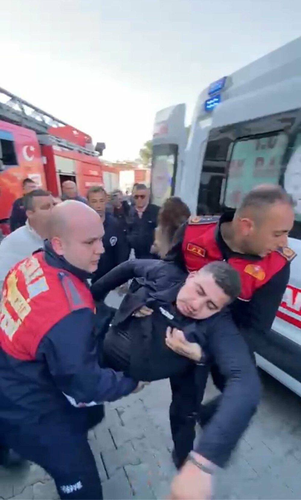 Eşi ve iki çocuğunu yakmıştı! Katil itfaiyecinin nişanlısı hakkında flaş gelişme