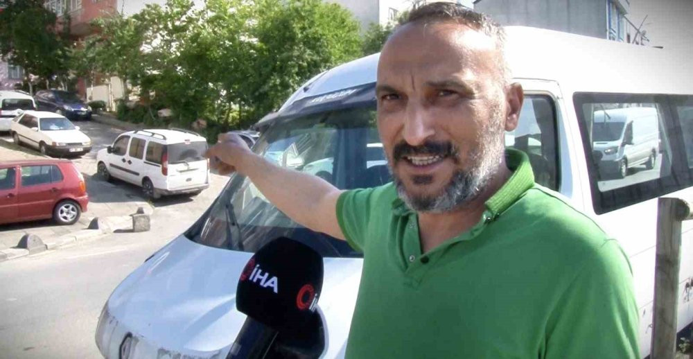 Gece yarısı soygun! Servis minibüsü talan edildi