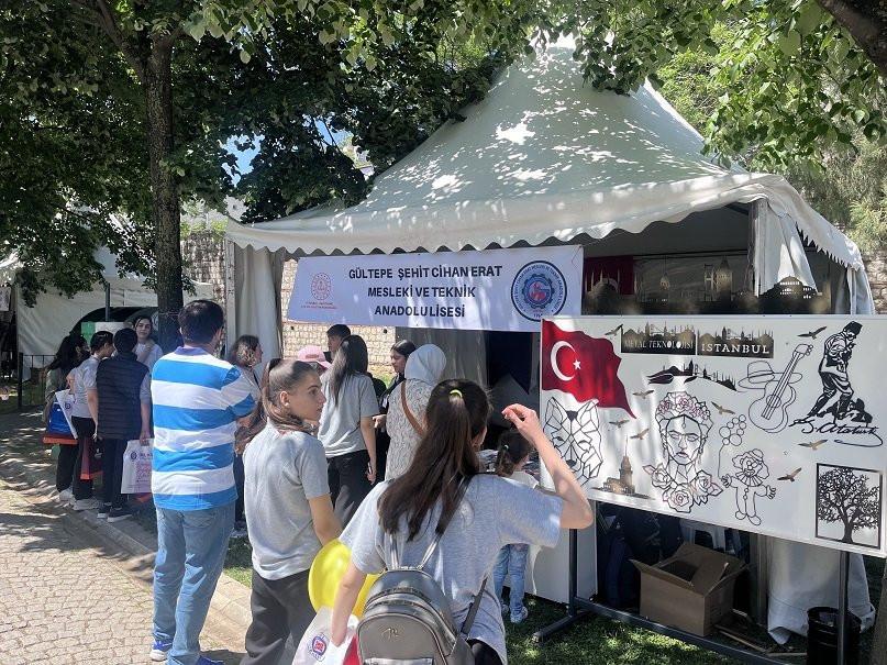 LGS öncesi şenlik! İstanbul'da liseler tanıtıldı