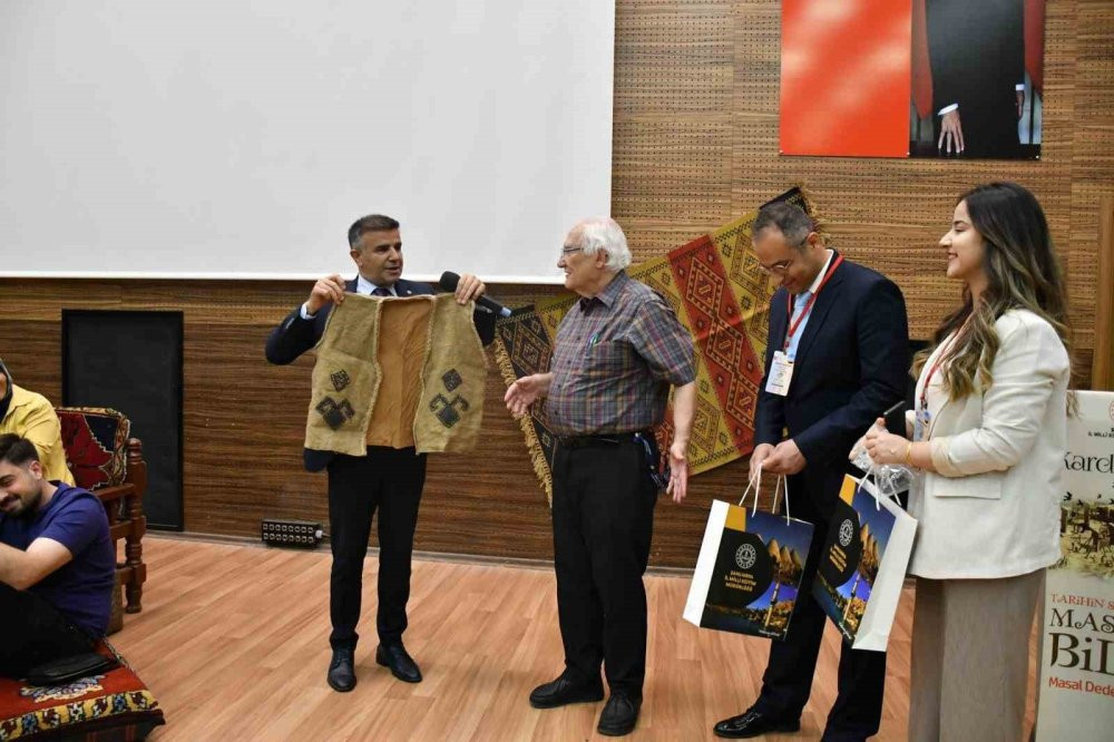 Öğretmenlere masal eğitimi