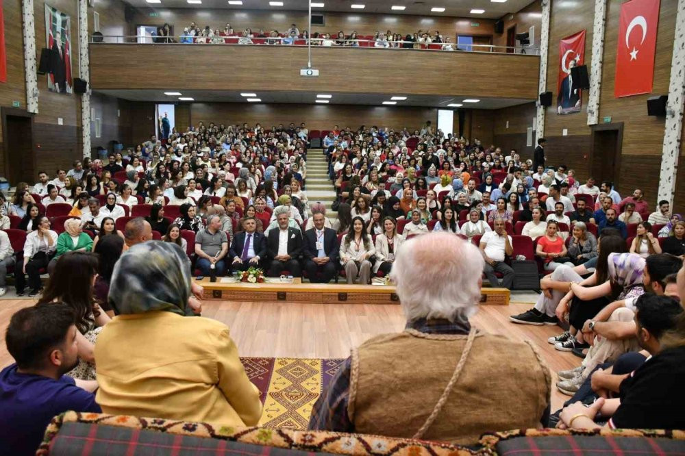 Öğretmenlere masal eğitimi