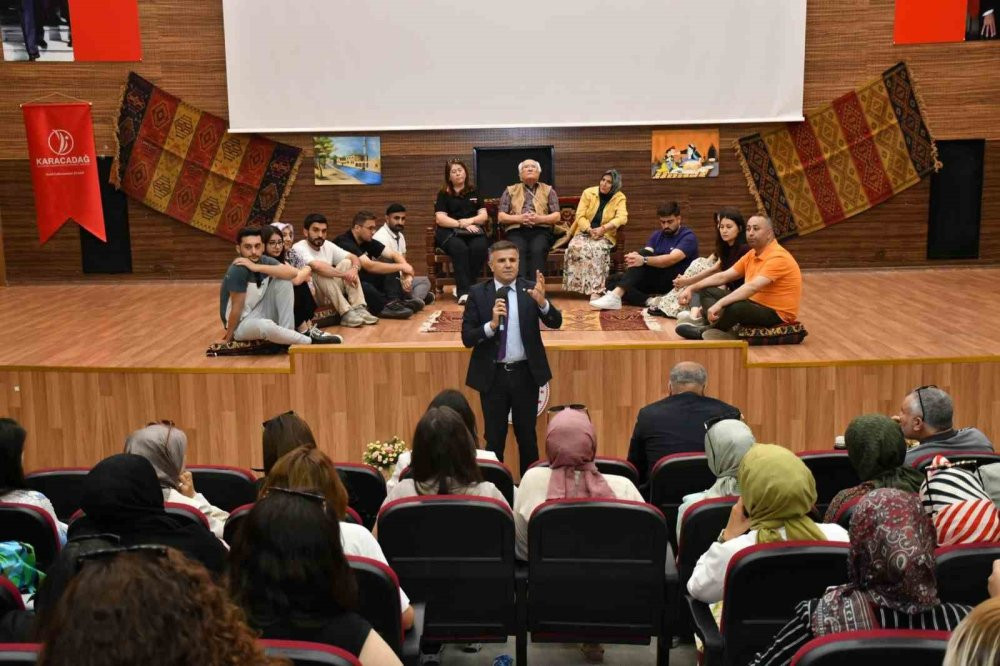 Öğretmenlere masal eğitimi