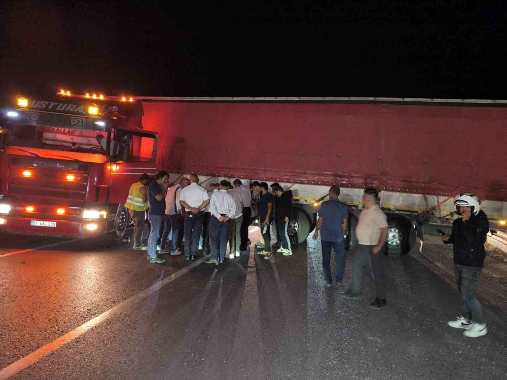 D-400’de TIR faciası! Uzun kuyruklar oluştu