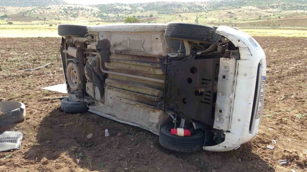 Batman’da feci kaza: Kamyonet takla attı: Ölü ve yaralılar var