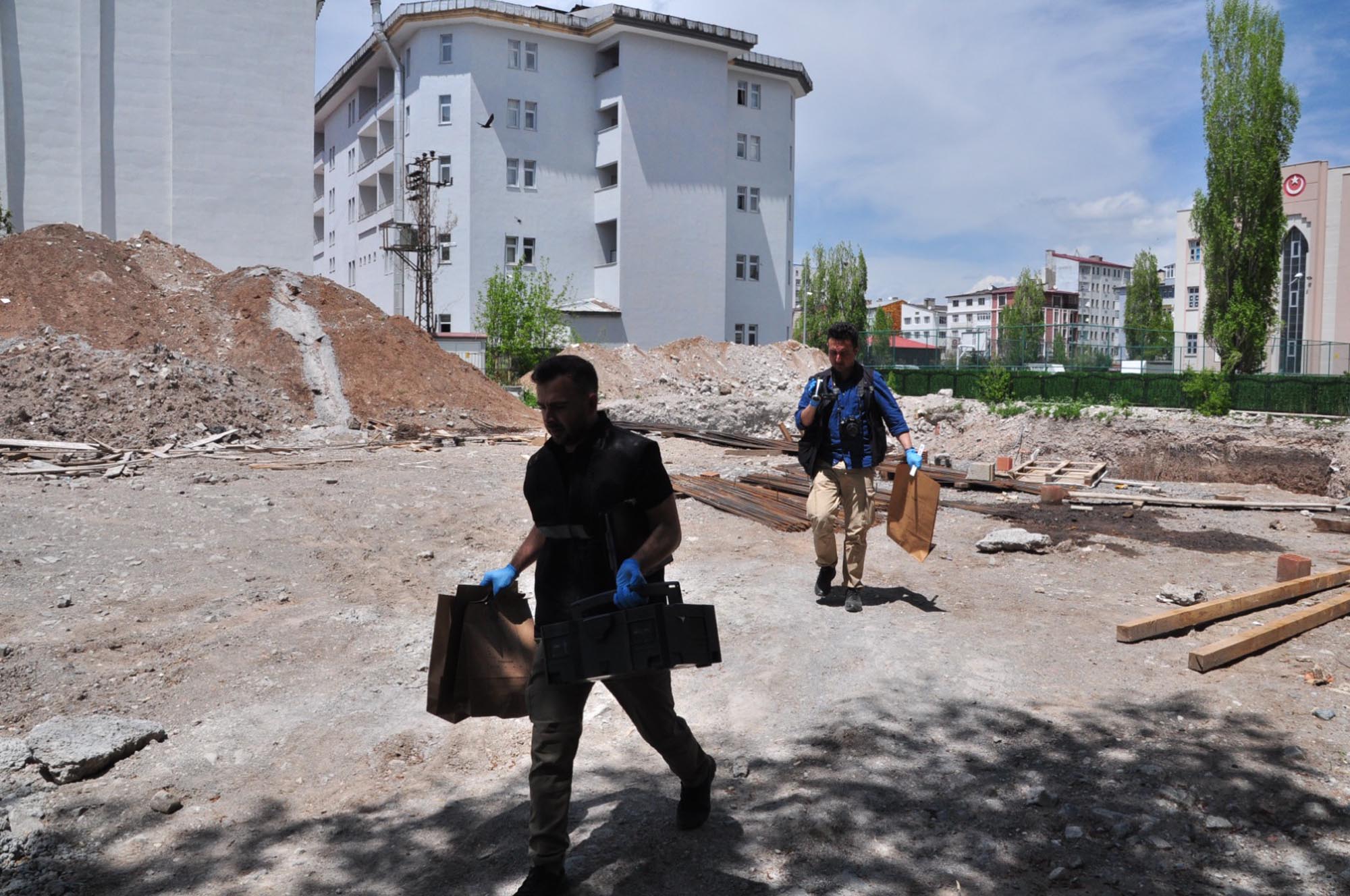 karsta-insaat-alaninda-sok-guvenlik-gorevlisi-gordu-polisler-ablukaya-alip-emniyet-seridi-cekti-yenicag-7.jpg