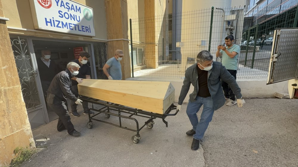 Kene ısırmıştı... 9 günlük yaşam savaşını kaybetti