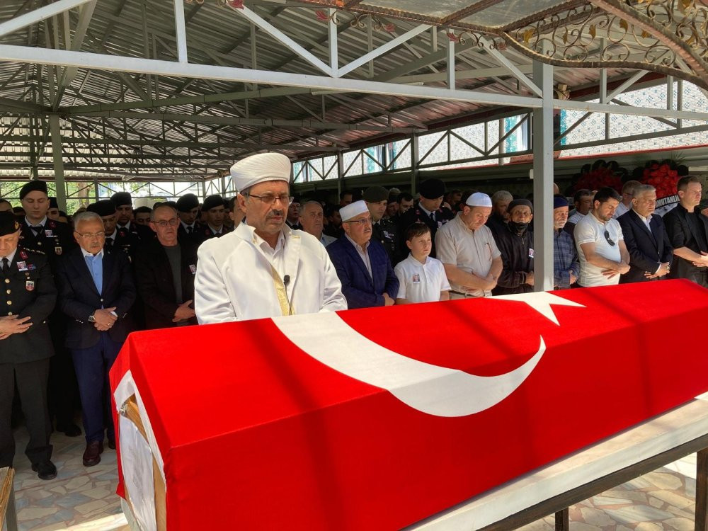 Girdiği derede boğulmuştu! Astsubaya gözyaşlarıyla veda