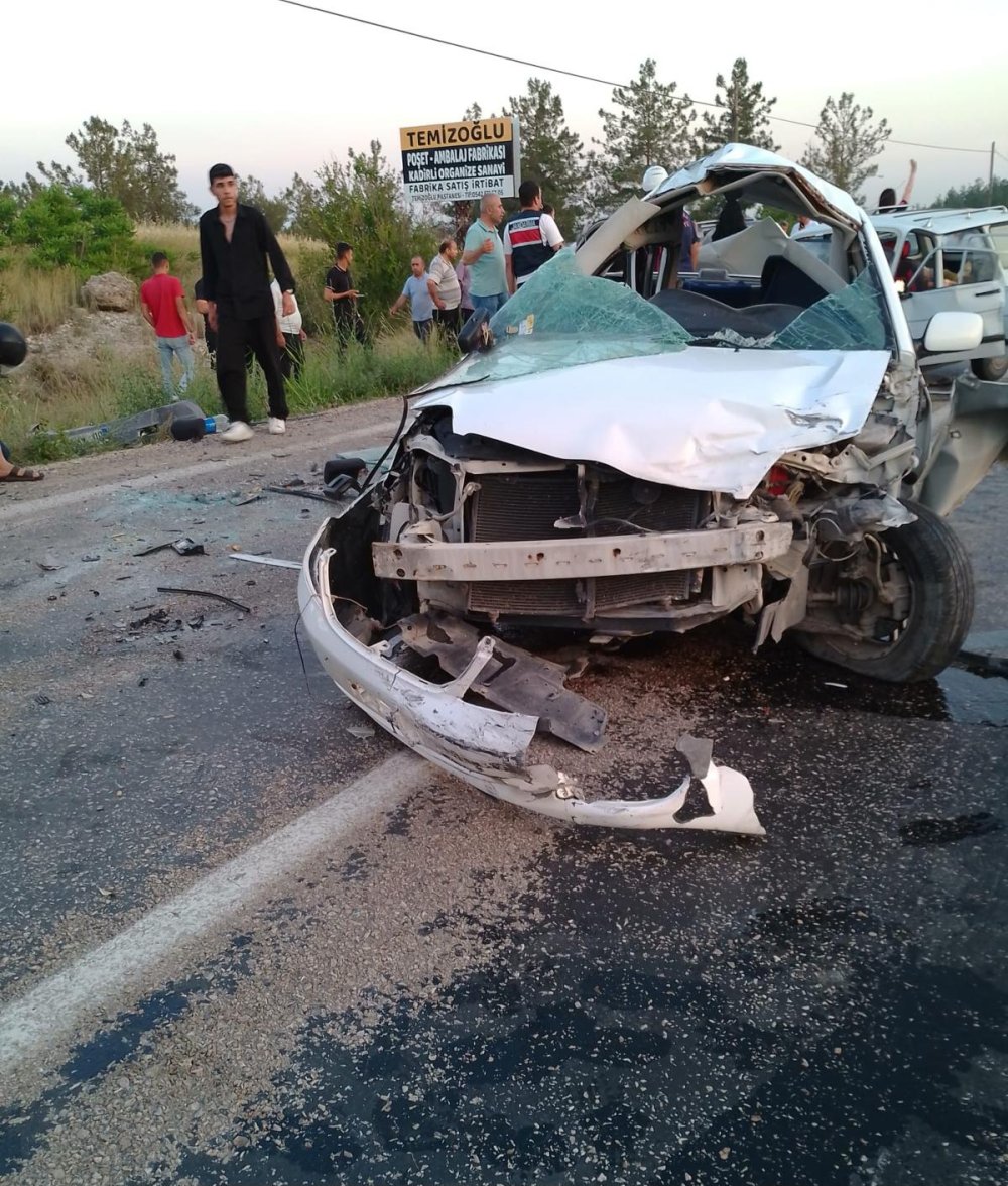 Osmaniye'de otoyolda ölümle biten çarpışma