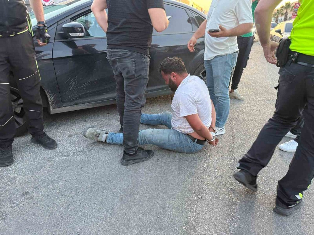 Bodrum’da polisi hedef aldılar! 2 polis yaralandı: 3 kişi gözaltına alındı