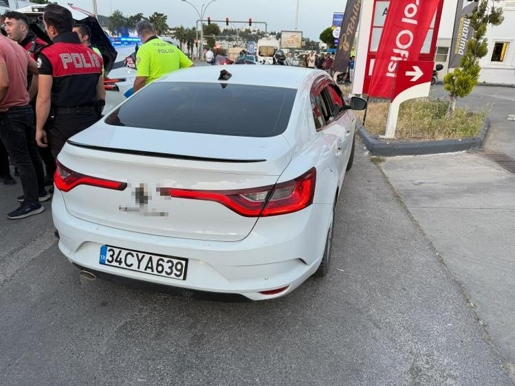 Bodrum’da polisi hedef aldılar! 2 polis yaralandı: 3 kişi gözaltına alındı