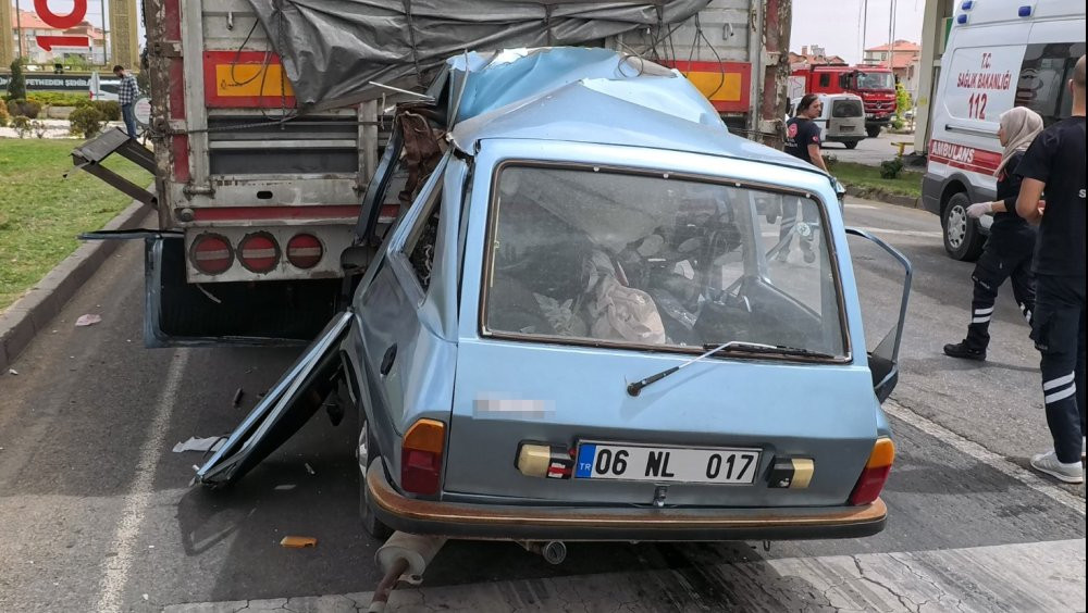 Aksaray’da facia! TIR'ın altında can pazarı