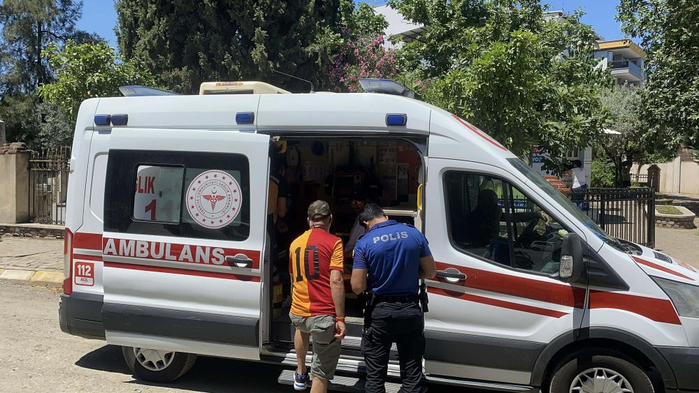 Aydın'da aydınlatma direği devrildi