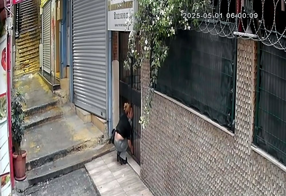 Adana’da şaşırtan hırsızlık! "Poşettekiler benim eşyalarımdı"