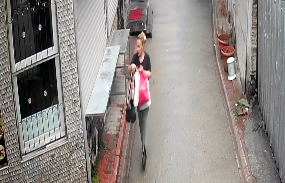 Adana’da şaşırtan hırsızlık! "Poşettekiler benim eşyalarımdı"