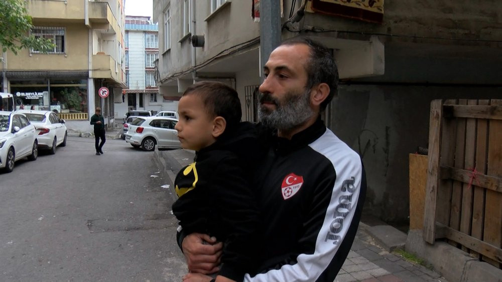 Bağcılar’da feci kaza! Minik Emir hastanelik oldu