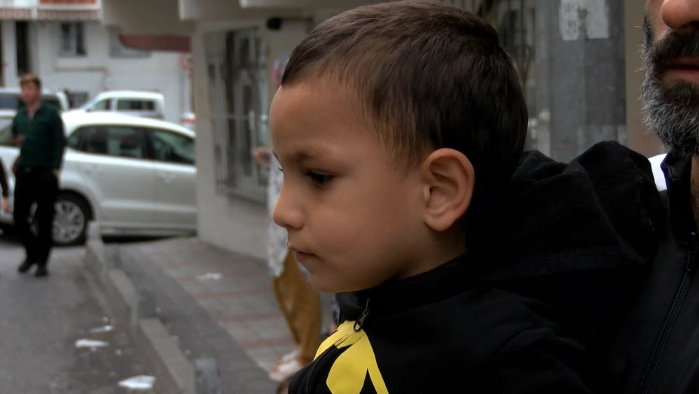 Bağcılar’da feci kaza! Minik Emir hastanelik oldu