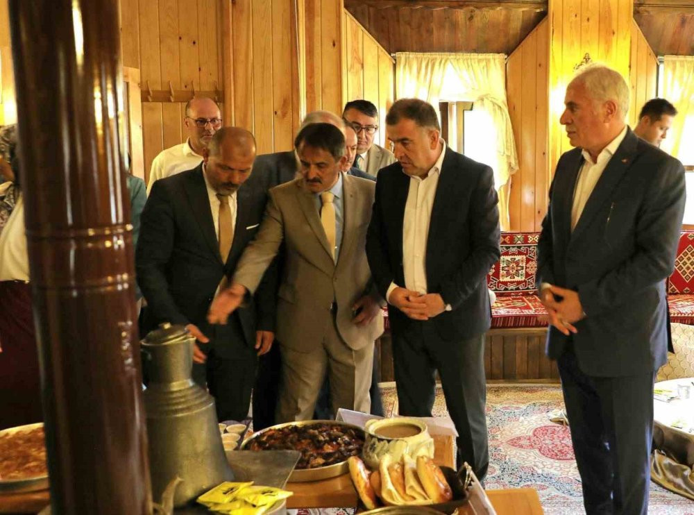 Bayburt’ta coğrafi işaretli lezzetler tanıtıldı