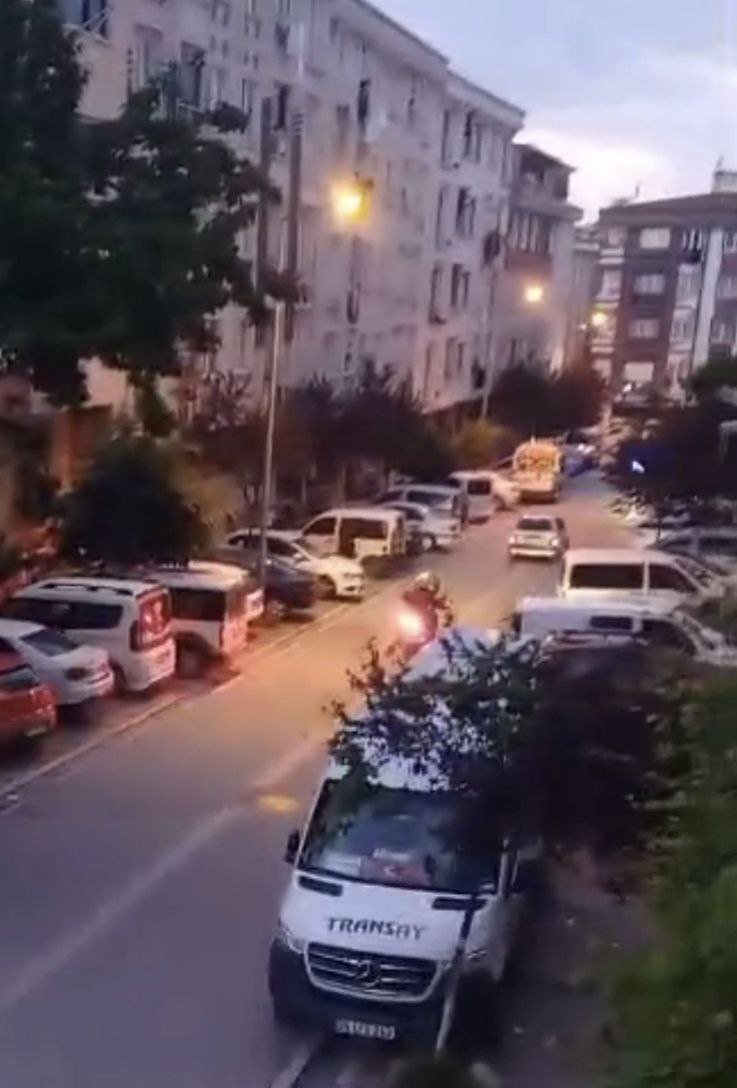 Esenyurt’ta filmleri aratmayan kovalamaca! ‘Dur’ ihtarına uymadı, Çınar Mahallesi ayağa kalktı