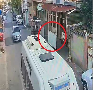 Adana’da kanlı husumet! Dolmuşta kurşun yağmuruna tuttu