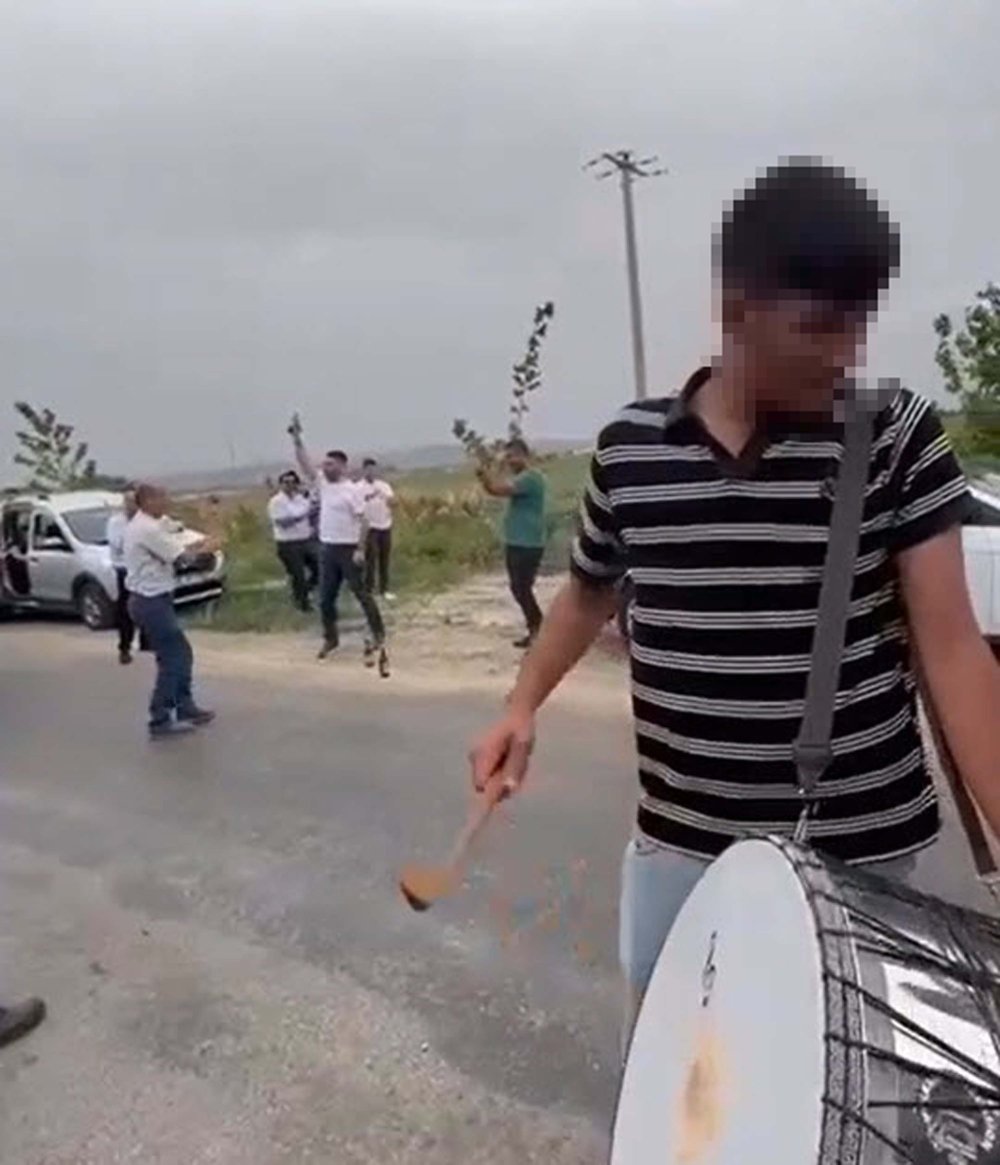 Belediye Başkan Yardımcısı içip içip havaya ateş etti! Magandalığa soyundu