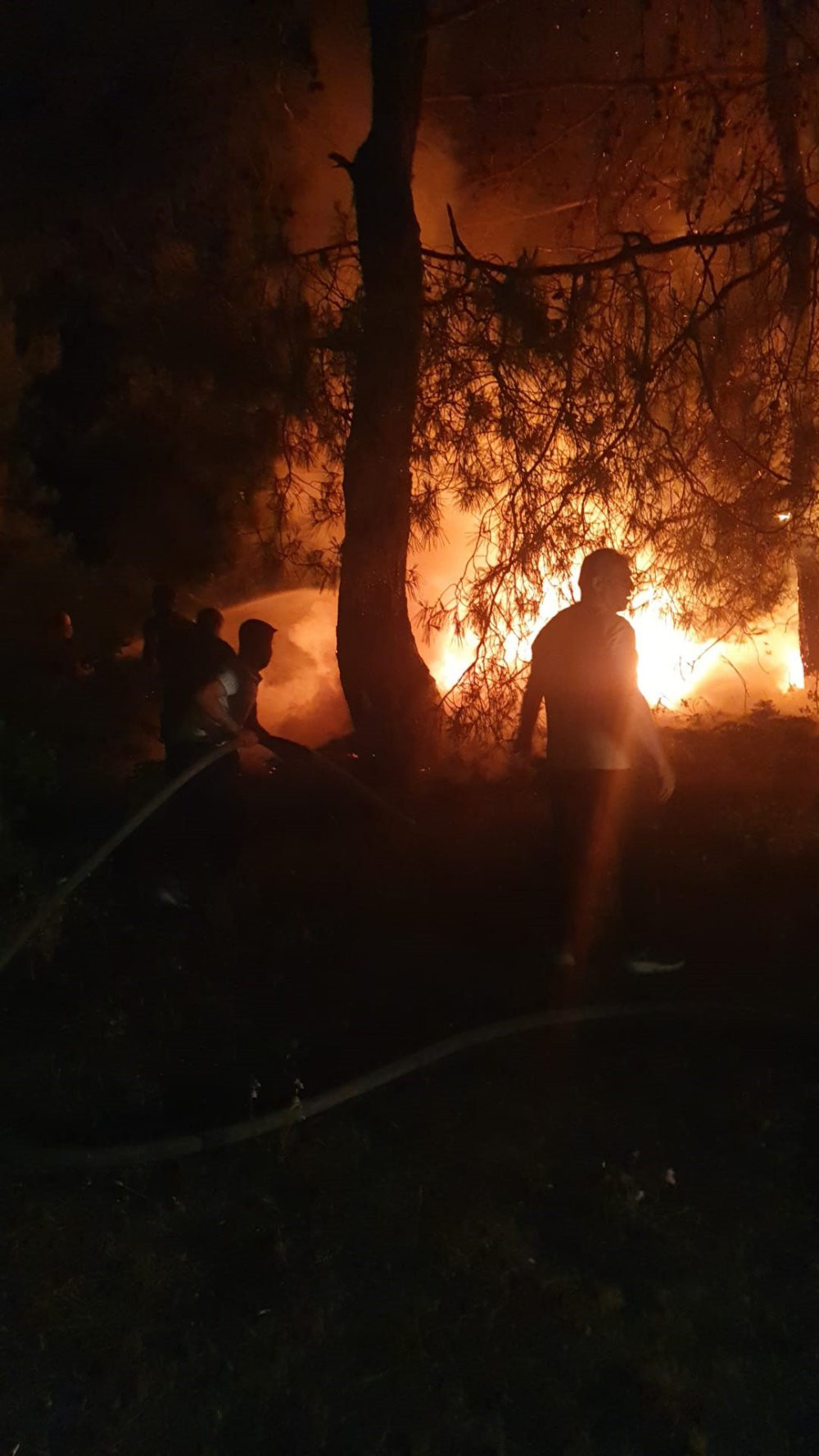 Isınmak için yaktığı ateş felakete dönüştü!